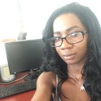 Keesha Holmes's Instagram, Twitter & Facebook