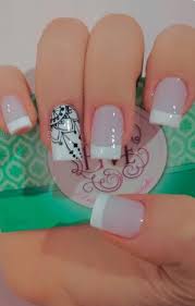 Cientos de modelos de uñas decoradas para que puedas elegir en función del largo de tus uñas, de los colores, texturas y estilos que quieras llevar. Pin De Rocio Isabel Vargas Castedo En Unas Unas Decoradas Manicura Manicura De Unas