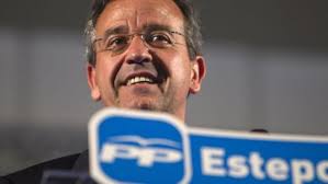 El alcalde de Estepona destituye al asesor imputado en el 'caso Gürtel'