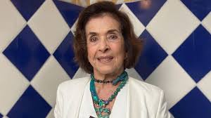 Betty Faria ...