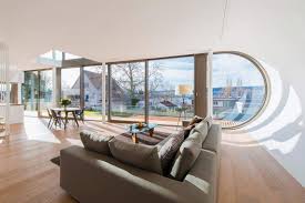 The tall glass walls from top to bottom are really classy. 20 Modern Glass House Designs And Pictures