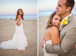 Fun Sandbridge Beach Wedding By Bethany And Dan Photography Casual Beach Wedding Sandbridge Beach Beach Wedding
