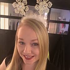 Janet Endicott's Instagram, Twitter & Facebook