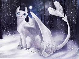 Light Fury The White Night Fury In The Snow How Train Your Dragon Dragon Light How To Train Your Dragon