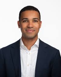 Daniel Mika's Instagram, Twitter & Facebook