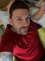 All I need now is just HELLO from that special fan who love me ❤️