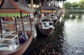 Di alaska warterboom, ada dua kolam kecil dan sedang. 60 Tempat Wisata Soloraya Yang Wajib Dikunjungi Dimas Suyatno