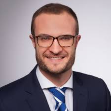 I made it! 💪🏻 I am glad to announce that I have finished my international  MBA at Instituto de Empresa . It has been an amazing journey and  challenging year, where I