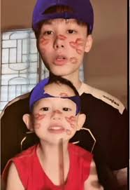 Bé Dưa Hát Chúc Mừng Sinh Nhật Bố