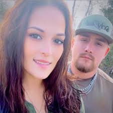 Setting this up today. What do yall recommend putting the legs on?