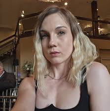 Watch one dandelion show off with seven mini flowers!