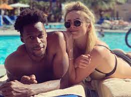 Jun 07, 2021 · про це свідчать результати нового соціологічного дослідження українського інституту майбутнього (уім), проведеного спільно з new image marketing group, на тему: Svitolina Zminila Prizvishe Ta Podililasya Vesilnimi Foto Unian