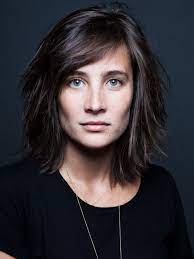 Pour tous ceux qui souhaitent suivre mon actu : Julie De Bona Biografie Filmstarts De