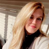 Leann Burke's Instagram, Twitter & Facebook