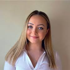 Amber Colston's Instagram, Twitter & Facebook