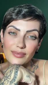 Os vídeos de Márcia (@marciagsilva2) com Still in my hands