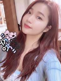 오또맘의 비현실적인 몸매에 누리꾼들이 감탄했다. 4zghng77zdzugm