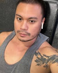 Grey Sweatpants Season 🍂 #fallweather #fallfashion