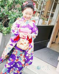 七歳女の子祝着 七五三 着物レンタル 着付け ヘアメイク 日本髪風ヘアアレンジ アンティーク紫色古典柄 七五三 七五三 ヘアスタイル 七五三 7歳