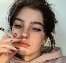 Beautiful Goals Indie Makeup Grunge Makeup Beautiful Indie Makeup Grunge Makeup Aesthetic Girl