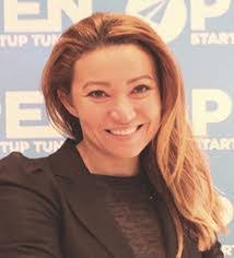 Sasha Fisher's Instagram, Twitter & Facebook