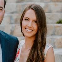 Danielle Bard's Instagram, Twitter & Facebook