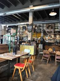 magasin general darwin 87 quai des queyries ouvert jusqu a 19h les mardi et mercredi 18h les dimanche et lundi minuit magasin general magasin restaurant