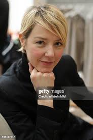 197 Designerin Modedesignerin Stock Photos, High-Res Pictures, and Images