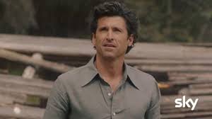 Un giovane scrittore si dirige verso la casa di harry quebert per trarre ispirazione. La Verita Sul Caso Harry Quebert La Serie Tv Che Vede Il Ritorno Di Patrick Dempsey Vieni All Anteprima No Spoiler Radio Deejay