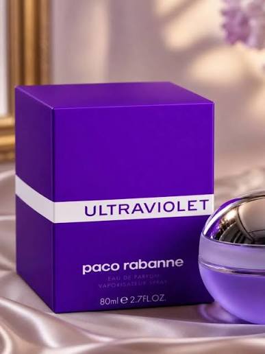 $54/ 💜Ultravioleta de Paco Rabanne EDP 80 ml Atrevida, moderna y  magnética. Ultraviolet de Paco Rabanne es para la mujer que no teme  destacar. Con su icónico frasco esférico color lavanda y