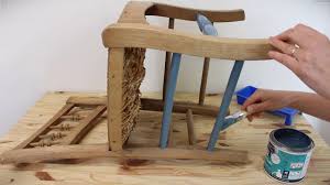 Maybe you would like to learn more about one of these? Redonner Un Coup De Jeune A Une Chaise Cassee Youtube