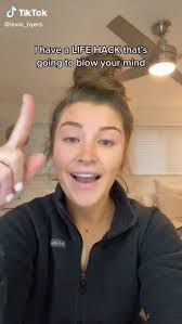 Nora Gillespie (tswiftie01309)