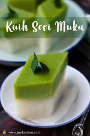 Kuih tepung boko ubi di beri nama dan merupakan kuih yang sedang viral dan dikatakan menjadi kesukaan ramai. 48 Malay Traditional Kueh Ideas In 2021 Asian Desserts Malaysian Dessert Steamed Cake
