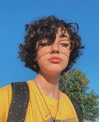 Ladin Ladin Instagram Photos And Videos Short Curly Hair Curly Hair Styles Aesthetic Hair