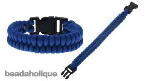 How to fishtail braid paracord. How To Make A Fishtail Paracord Bracelet Youtube