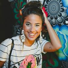 Adriana Barra e suas convidadas para um dia inteiro de A.Farra