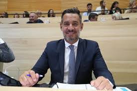 images?q=tbn:ANd9GcSr86pvlnOwLVJGSiOT1tY7mxkWnWYvnYArNg&s