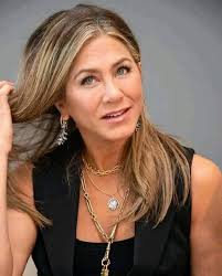 Hi lovelies I was just after some help if possible My mum loves this Chanel  lippie and we haven't been able to find it anywhere (discontinued?) and I  was just wondering if