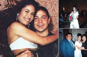 Remember when selena showed up to her ex's wedding looking like this! From Her Over Controlling Father To Being Disliked By Many This Is The Story Of Selena Quintanilla