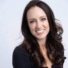 Suzanne Jaworowski's Instagram, Twitter & Facebook