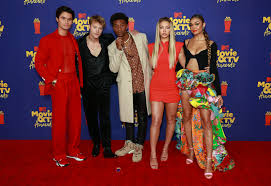 Jun 19, 2021 · this week, netflix revealed just when viewers can look forward to the second series of outer banks. See The Outer Banks Cast At The Mtv Movie And Tv Awards 2021 Popsugar Celebrity