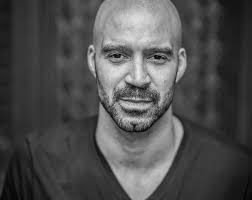 Albert Davis's Instagram, Twitter & Facebook