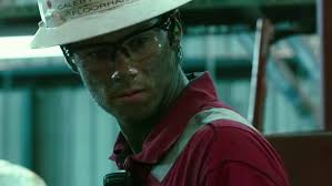 Deepwater horizon reminded me of the movie everest in terms of tension and the emotional impact. Dylan O Brien S New Deepwater Horizon Clip Will Get You Even More Excited For The Movie Teen Vogue