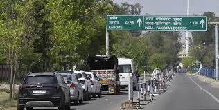 Indians and Pakistanis at Attari border: The people who bear the weight of a divided history - The Hindu
