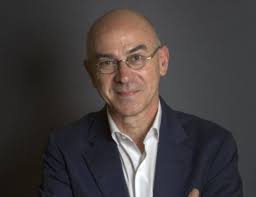 Michel Bernard reçoit le prix Alexandre-Vialatte