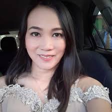 Profile for Maria Esmeralda de Luna