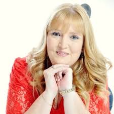 Lindie Van Ede (@lindie_ede)