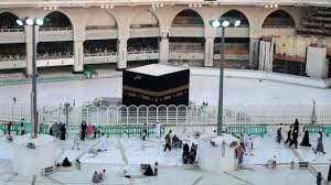 Di sanalah terletak ka'bah dan masjid nabawi yang menjadi dambaan kaum muslimin untuk dikunjungi. Virus Corona Saudi Membuka Kembali Masjidil Haram Dan Masjid Nabawi Setelah Sempat Ditutup Bbc News Indonesia
