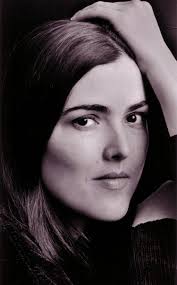 “The Unfortunate Importance of Beauty” by Amanda Filipacchi