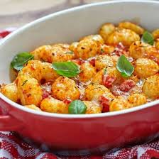 Gratin De Gnocchis Tomate Et Basilic Recette En 2020 Gratin De Gnocchi Gratin De Gnocchi Tomate Gnocchis